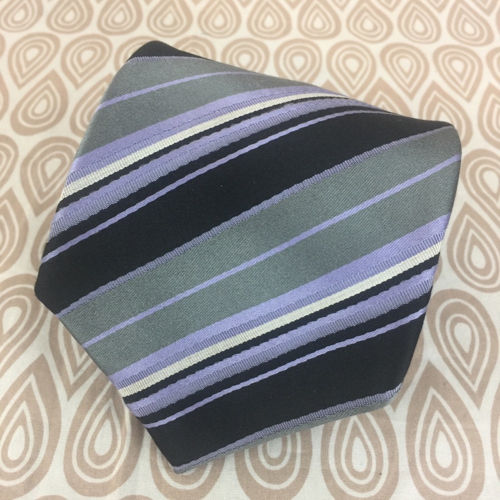 XMI Platinum Mens Striped Silk Tie SZ 4" X 59" T10